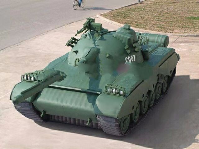大名军用充气坦克车